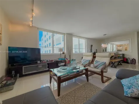 5005 Collins Avenue Miami Beach FL 33140