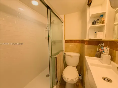 5005 Collins Avenue Miami Beach FL 33140