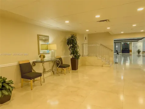 5005 Collins Avenue Miami Beach FL 33140