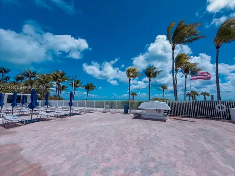 5005 Collins Avenue Miami Beach FL 33140