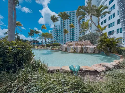 5005 Collins Avenue Miami Beach FL 33140