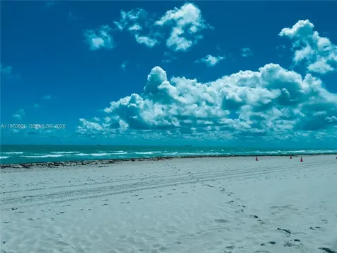 5005 Collins Avenue Miami Beach FL 33140