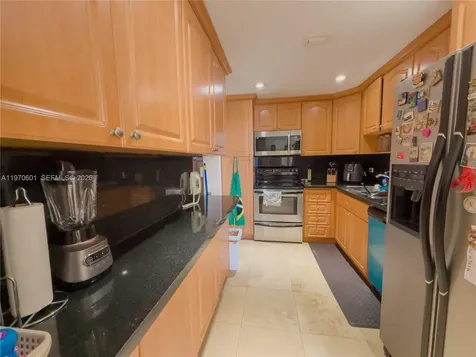 5005 Collins Avenue Miami Beach FL 33140