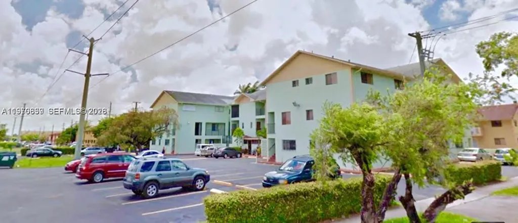 1521 W 42nd Place Hialeah FL 33012