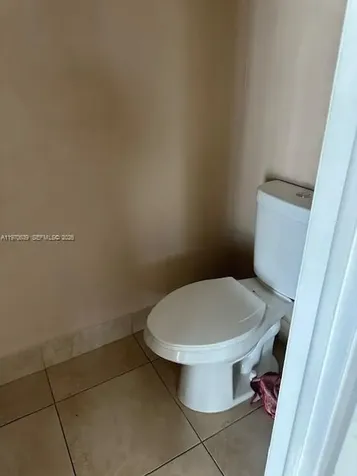 1521 W 42nd Place Hialeah FL 33012