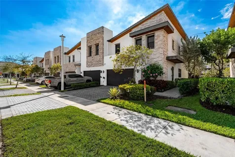 7902 NW 105th Court Doral FL 33178