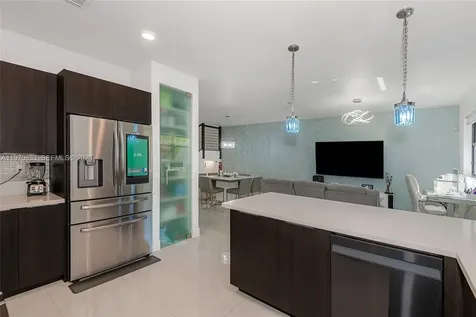 7902 NW 105th Court Doral FL 33178
