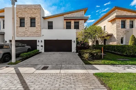 7902 NW 105th Court Doral FL 33178
