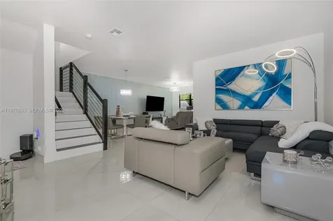 7902 NW 105th Court Doral FL 33178