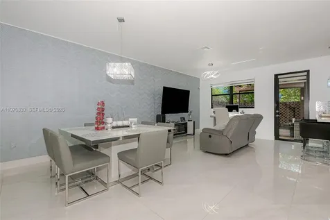 7902 NW 105th Court Doral FL 33178