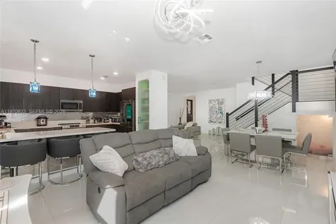 7902 NW 105th Court Doral FL 33178