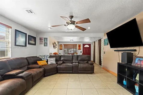 3140 NW 59th Street Miami FL 33142