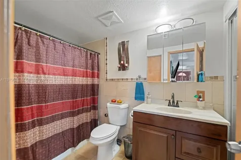 3140 NW 59th Street Miami FL 33142