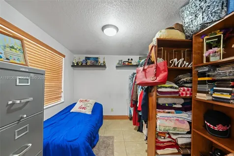 3140 NW 59th Street Miami FL 33142