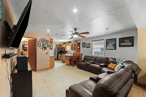 3140 NW 59th Street Miami FL 33142