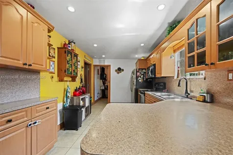 3140 NW 59th Street Miami FL 33142
