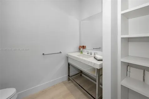 17475 Collins Avenue Sunny Isles Beach FL 33160