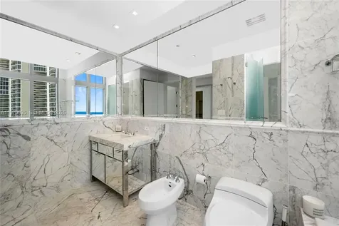 17475 Collins Avenue Sunny Isles Beach FL 33160