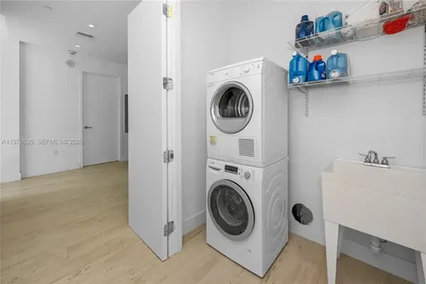 17475 Collins Avenue Sunny Isles Beach FL 33160