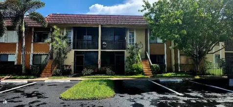 327 Lakeview Drive Weston FL 33326