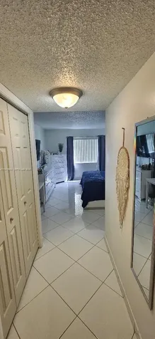 327 Lakeview Drive Weston FL 33326