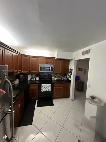 327 Lakeview Drive Weston FL 33326