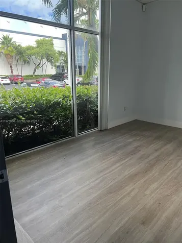 7620 NW 25 Street Miami FL 33122