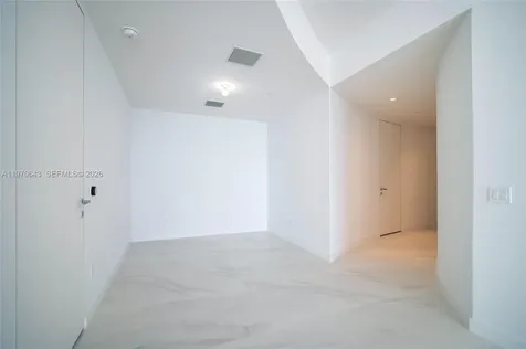 18975 Collins Avenue Sunny Isles Beach FL 33160