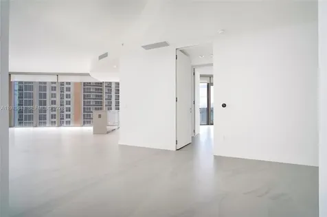 18975 Collins Avenue Sunny Isles Beach FL 33160