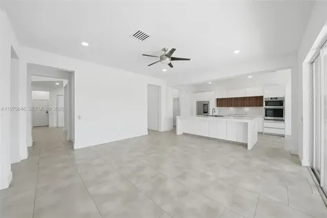 1887 Harbor View Circle Weston FL 33327
