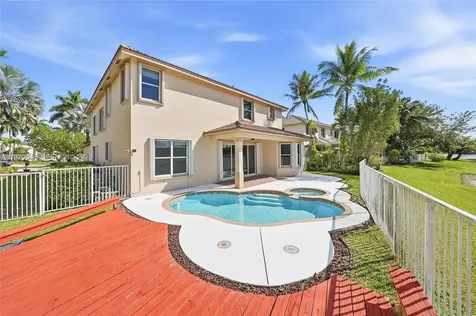1887 Harbor View Circle Weston FL 33327