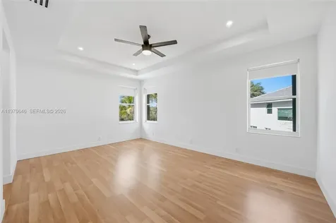 1887 Harbor View Circle Weston FL 33327
