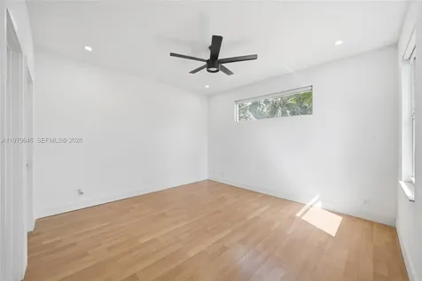 1887 Harbor View Circle Weston FL 33327