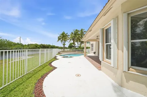 1887 Harbor View Circle Weston FL 33327