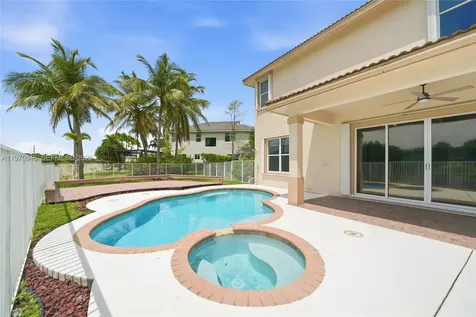 1887 Harbor View Circle Weston FL 33327