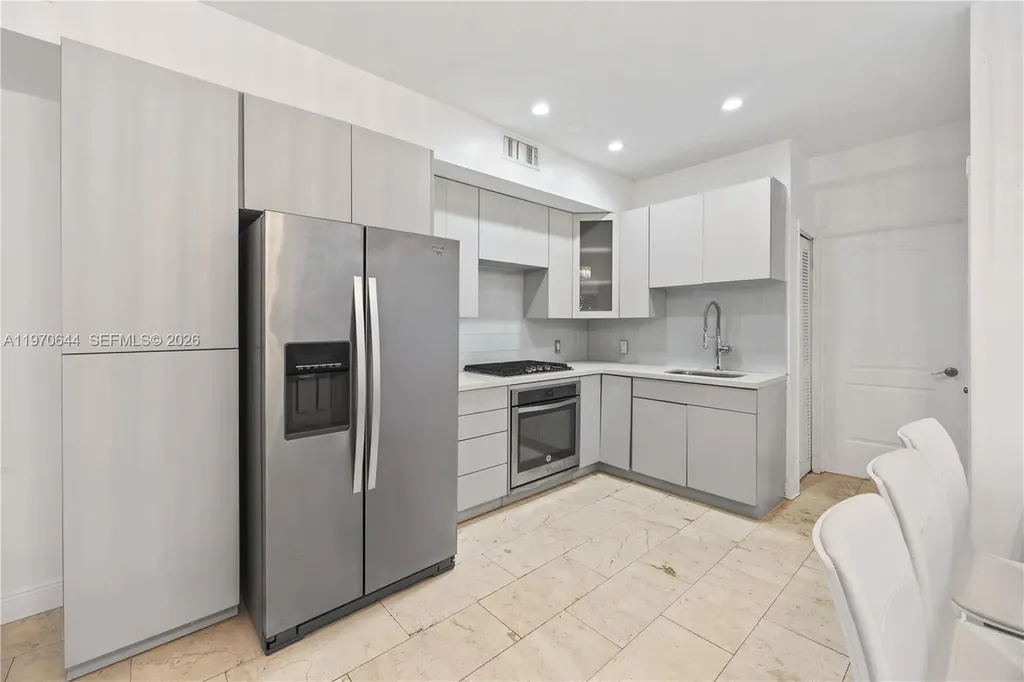 4215 Sheridan Avenue Miami Beach FL 33140