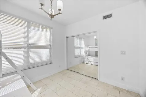 4215 Sheridan Avenue Miami Beach FL 33140
