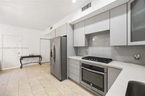 4215 Sheridan Avenue Miami Beach FL 33140