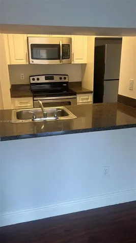 9808 Hammocks Boulevard Miami FL 33196