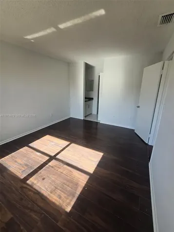 9808 Hammocks Boulevard Miami FL 33196