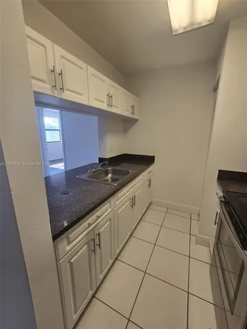 9808 Hammocks Boulevard Miami FL 33196
