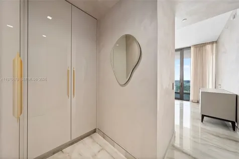 18975 Collins Avenue Sunny Isles Beach FL 33160