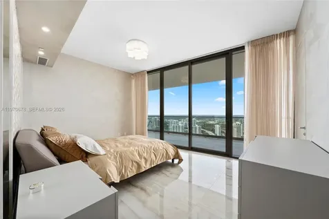 18975 Collins Avenue Sunny Isles Beach FL 33160