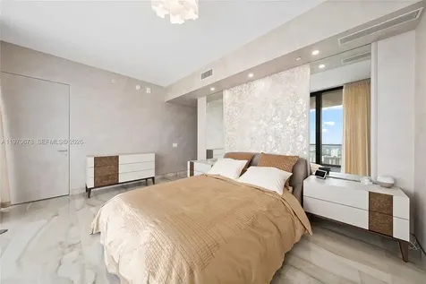 18975 Collins Avenue Sunny Isles Beach FL 33160