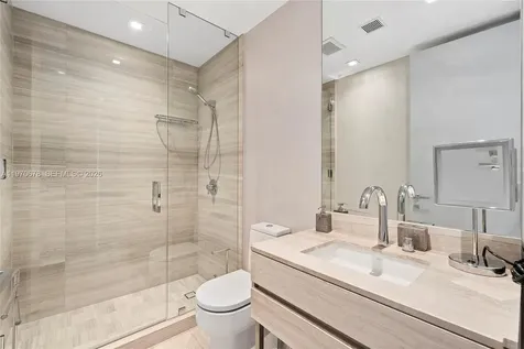 18975 Collins Avenue Sunny Isles Beach FL 33160