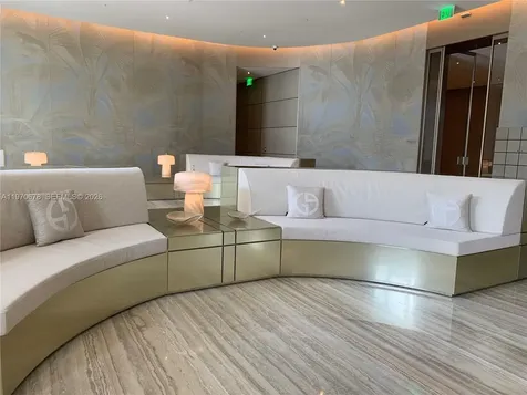 18975 Collins Avenue Sunny Isles Beach FL 33160