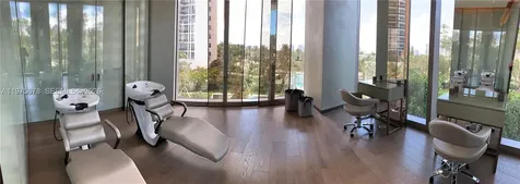 18975 Collins Avenue Sunny Isles Beach FL 33160