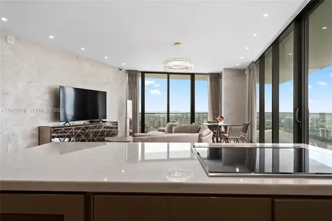 18975 Collins Avenue Sunny Isles Beach FL 33160