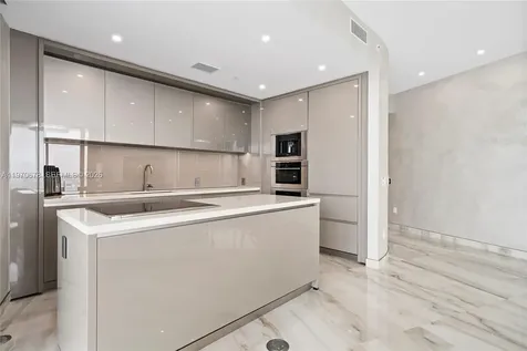 18975 Collins Avenue Sunny Isles Beach FL 33160