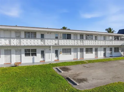 15 NW 204th Street Miami Gardens FL 33169